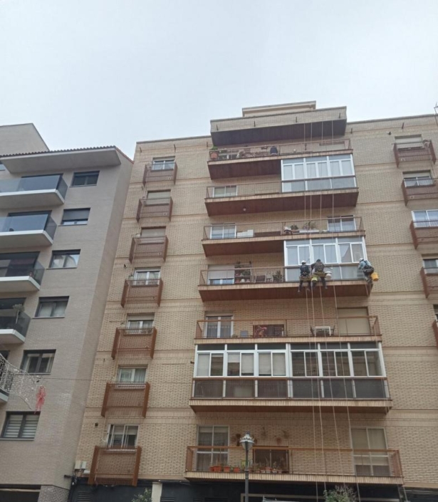 Fachadas IFARNI DUQUESA DE VICTORIA 72 (LO)